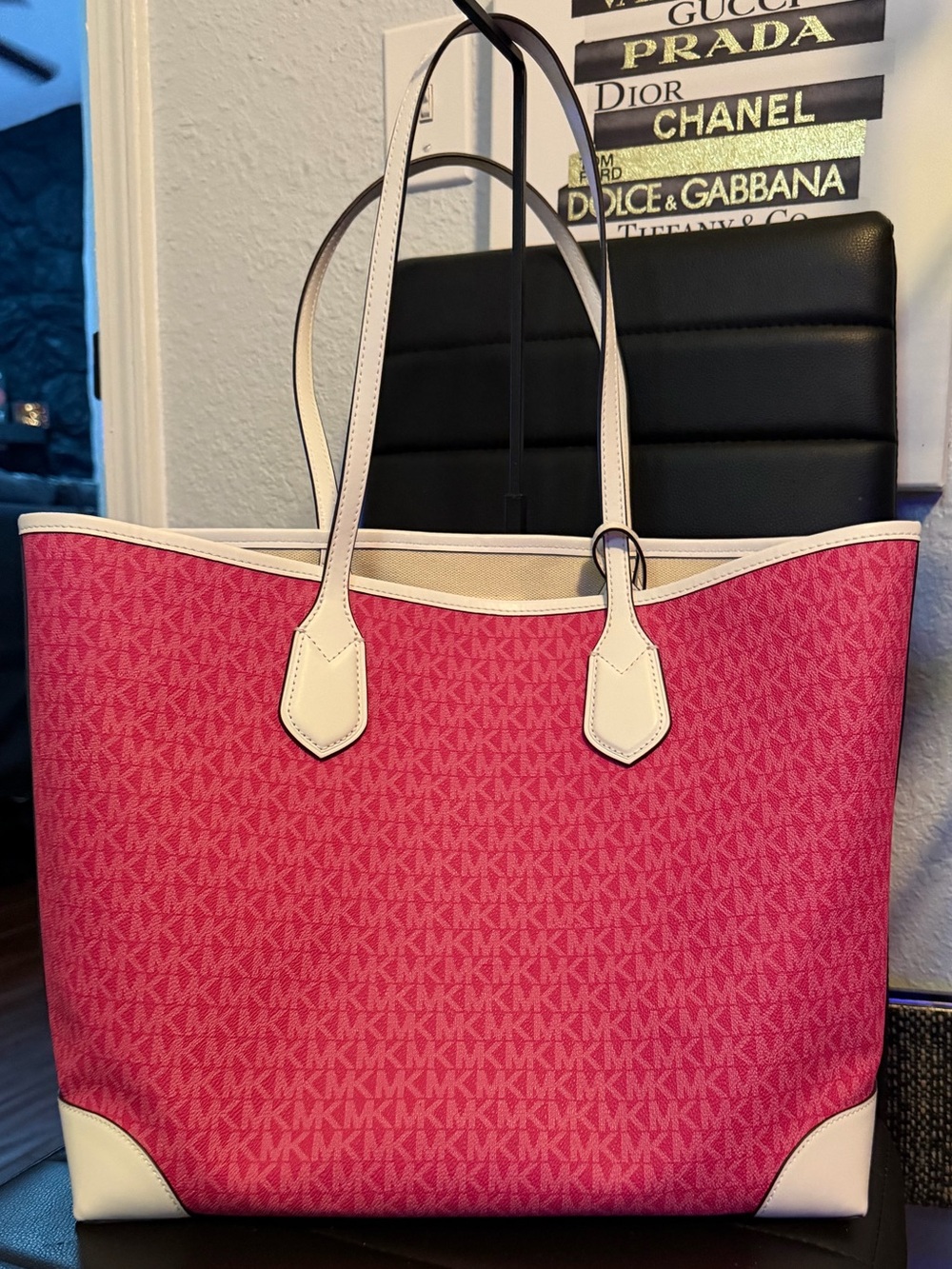 Michael Kors Fuchsia and White Tote with Pouch - Picture 5 of 11